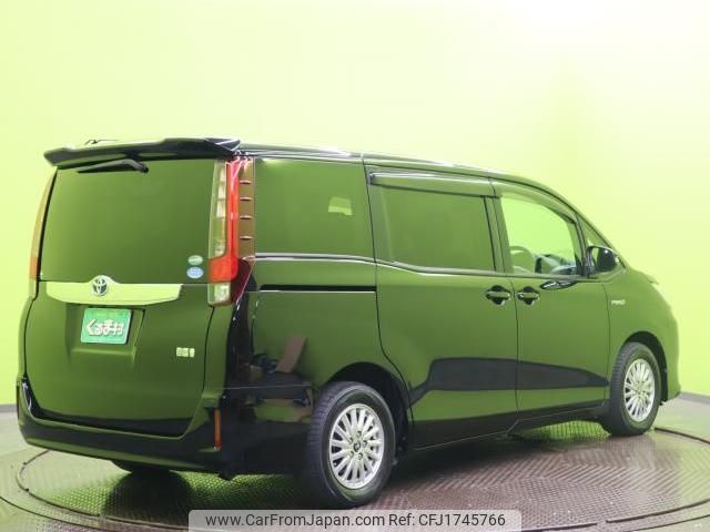 toyota noah 2016 CFJ1745766 image 2