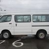 toyota hiace-van 2000 REALMOTOR_F2022030594HD-10 image 3