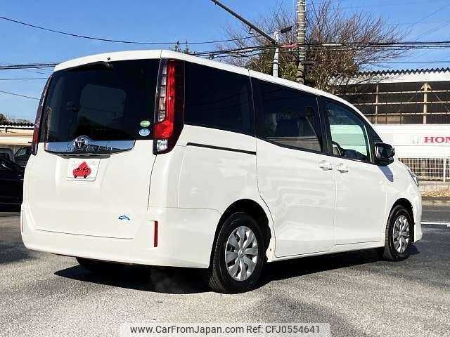 toyota noah 2015 504928-926725 image 2