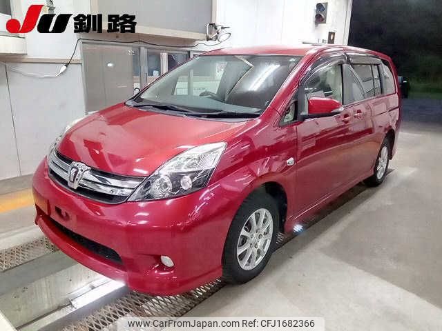 toyota isis 2015 CFJ1682366 image 1