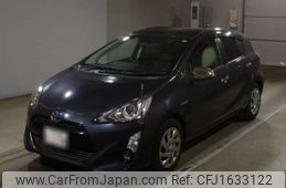 toyota aqua 2015 CFJ1633122