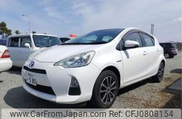 toyota aqua 2013 -TOYOTA--AQUA DAA-NHP10--NHP10-2244879---TOYOTA--AQUA DAA-NHP10--NHP10-2244879-