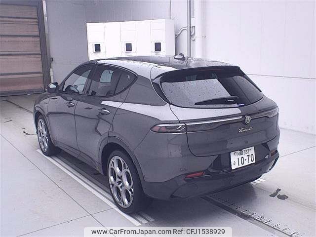 alfa-romeo alfa-romeo-others 2023 CFJ1538929 image 2