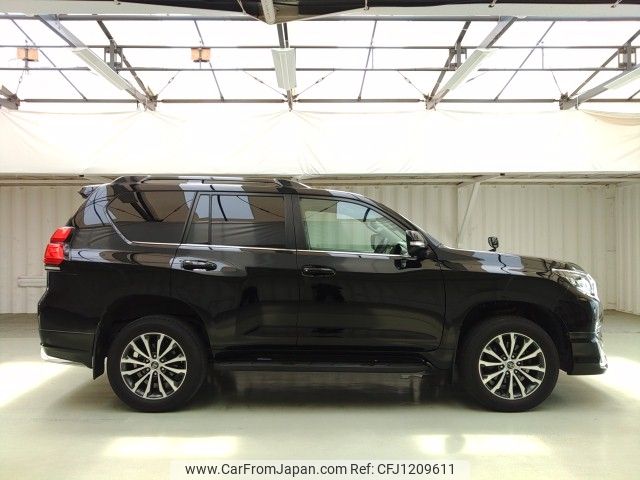 toyota land-cruiser-prado 2021 ENHANCEAUTO_1_ea300283 image 2