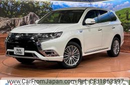 mitsubishi outlander-phev 2019 CFJ1863397