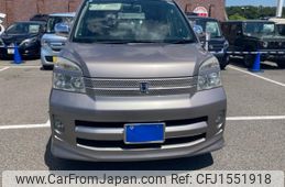 toyota voxy 2005 CFJ1551918