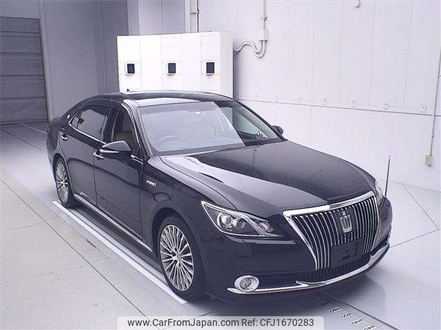 toyota crown-majesta 2014 CFJ1670283 image 1