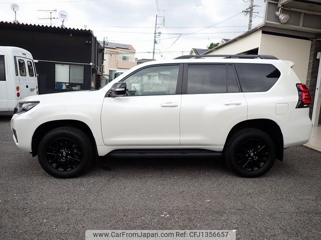 toyota land-cruiser-prado 2023 25632102 image 2