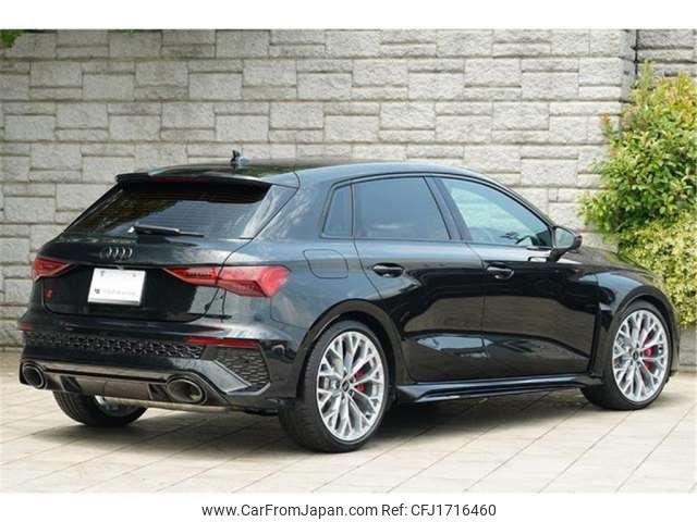 audi rs3 2024 CFJ1716460 image 2