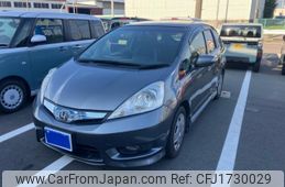 honda fit-shuttle 2013 CFJ1730029