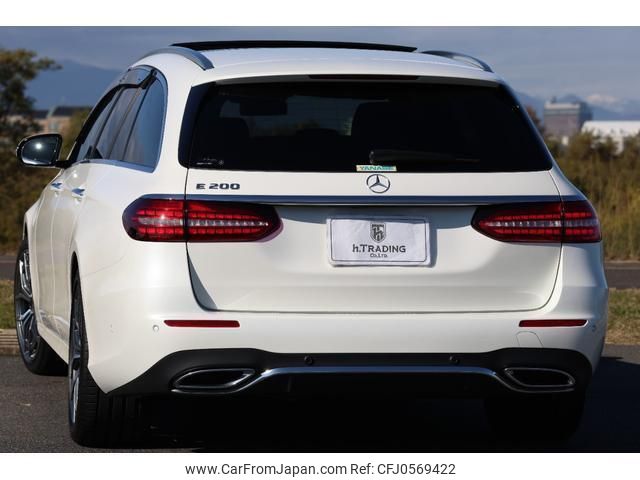 mercedes-benz e-class-station-wagon 2020 quick_quick_213277C_W1K2132772A864399 image 2