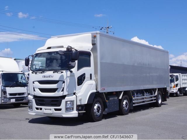 isuzu giga 2018 CFJ1543607 image 1