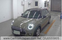 mini mini-others 2018 quick_quick_DBA-XR15M_WMWXR320X0TL99966