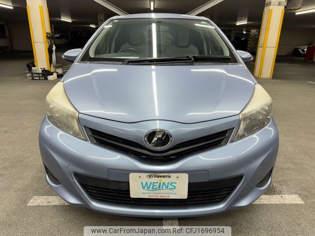 toyota vitz 2012 CFJ1696954 image 2