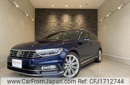 volkswagen passat-variant 2017 CFJ1712744