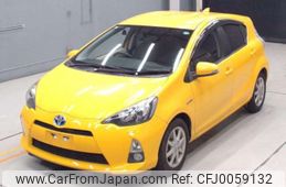 toyota aqua 2013 -TOYOTA--AQUA DAA-NHP10--NHP10-2185889---TOYOTA--AQUA DAA-NHP10--NHP10-2185889-