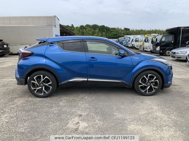 toyota c-hr 2017 NIKYO_KX58541 image 1