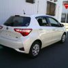 toyota vitz 2019 -TOYOTA--Vitz DAA-NHP130--NHP130-4013858---TOYOTA--Vitz DAA-NHP130--NHP130-4013858- image 2