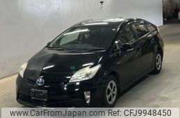 toyota prius 2013 -TOYOTA--Prius ZVW30-5639890---TOYOTA--Prius ZVW30-5639890-