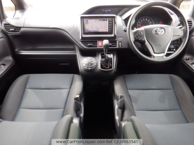 toyota noah 2019 -TOYOTA--Noah DBA-ZRR80G--ZRR80-0501302---TOYOTA--Noah DBA-ZRR80G--ZRR80-0501302- image 2