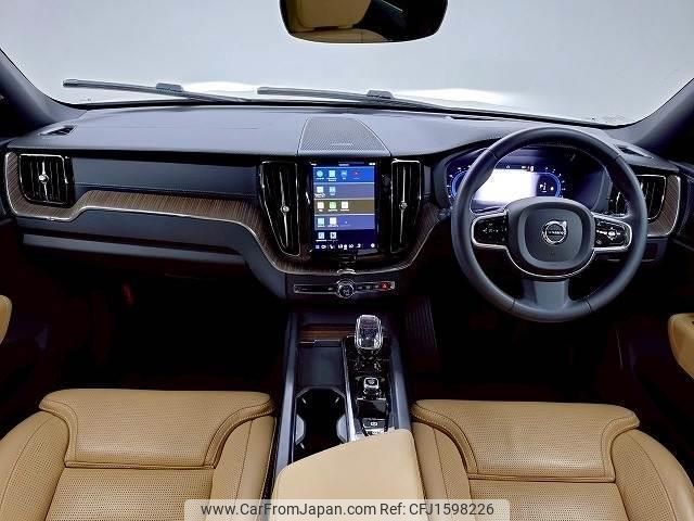 volvo xc60 2023 CFJ1598226 image 2