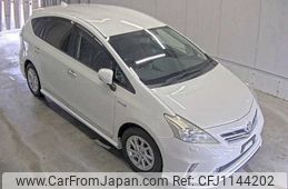 toyota prius-α 2011 -TOYOTA--Prius α ZVW41W--ZVW41-3005956---TOYOTA--Prius α ZVW41W--ZVW41-3005956-