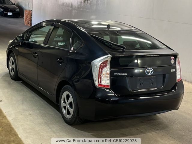 toyota prius 2013 -TOYOTA--Prius ZVW30-5630955---TOYOTA--Prius ZVW30-5630955- image 2