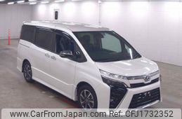 toyota voxy 2020 CFJ1732352