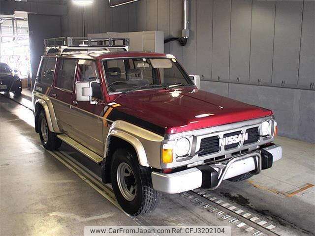 Nissan safari 1990