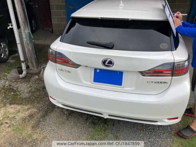 lexus ct 2012 CFJ1847859 image 1