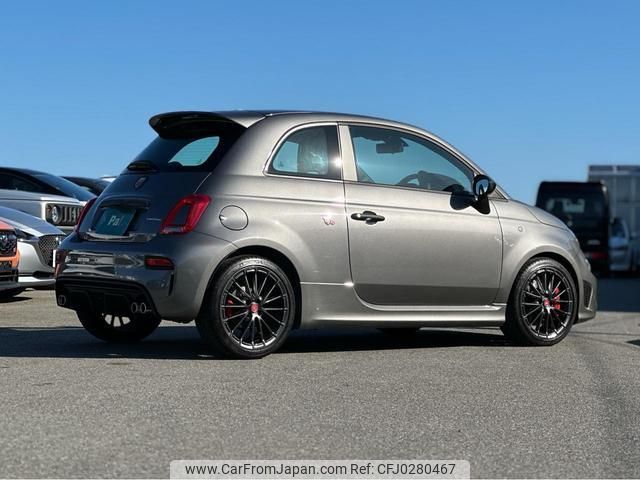 abarth abarth-695 2022 quick_quick_31214T_ZFABF13H2NJG74905 image 2