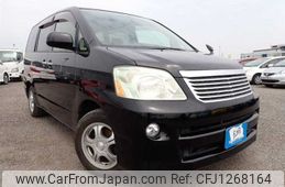 toyota noah 2006 3282185-N2025040267A-24