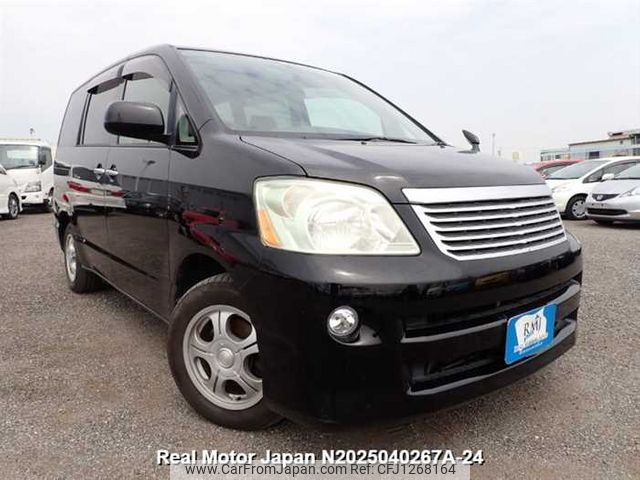 toyota noah 2006 3282185-N2025040267A-24 image 1