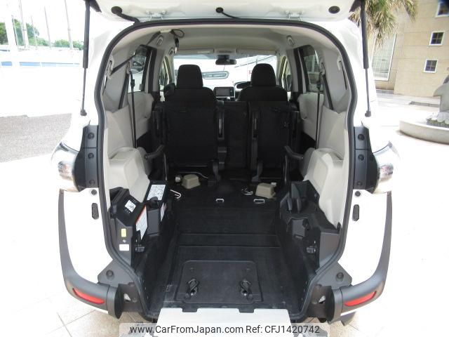 toyota sienta 2018 GOO_JP_700056043930250714002 image 1