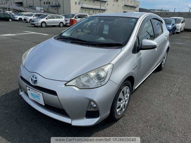 toyota aqua 2013 AF-NHP10-6241191 image 1