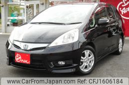 honda fit-shuttle 2011 CFJ1606184