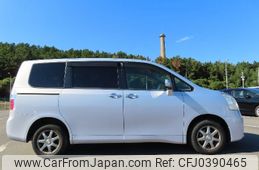 toyota noah 2009 NIKYO_HX36421