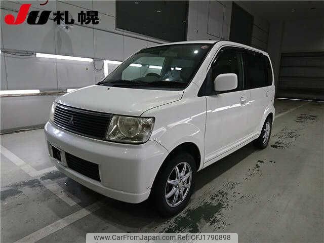 mitsubishi ek-wagon 2004 CFJ1790898 image 1