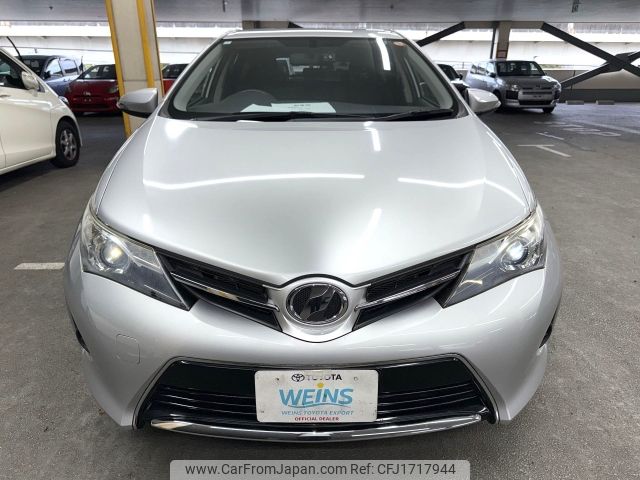 toyota auris 2013 CFJ1717944 image 2