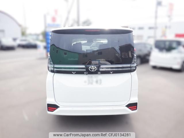 toyota voxy 2023 -TOYOTA 【名変中 】--Voxy MZRA95W--0012031---TOYOTA 【名変中 】--Voxy MZRA95W--0012031- image 2