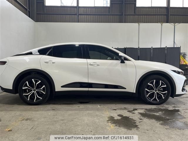 toyota crown 2022 CFJ1614931 image 2