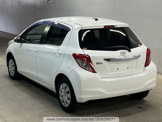 toyota vitz 2013 -TOYOTA--Vitz KSP130-2083843---TOYOTA--Vitz KSP130-2083843- image 2