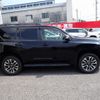 toyota land-cruiser-prado 2021 25632304 image 6