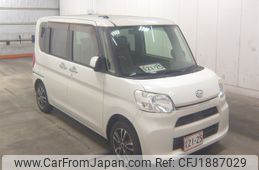daihatsu tanto 2015 CFJ1887029