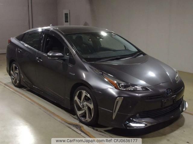 toyota prius 2019 quick_quick_DAA-ZVW51_6136035 image 1