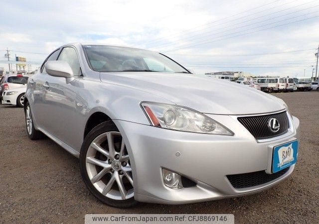 lexus is 2006 REALMOTOR_N2023070405A-24 image 2