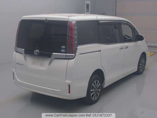 toyota esquire 2018 CFJ1872337 image 2