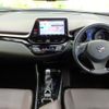 toyota c-hr 2018 quick_quick_DAA-ZYX10_ZYX10-2155309 image 4