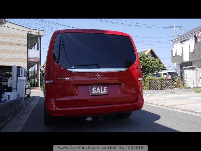mercedes-benz v-class 2019 CFJ1807618 image 2