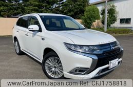 mitsubishi outlander-phev 2018 CFJ1758818